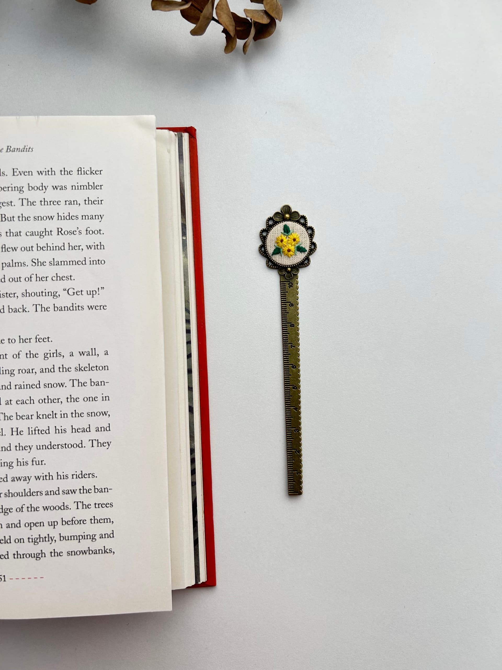 Sunflower scale bookmark view 2