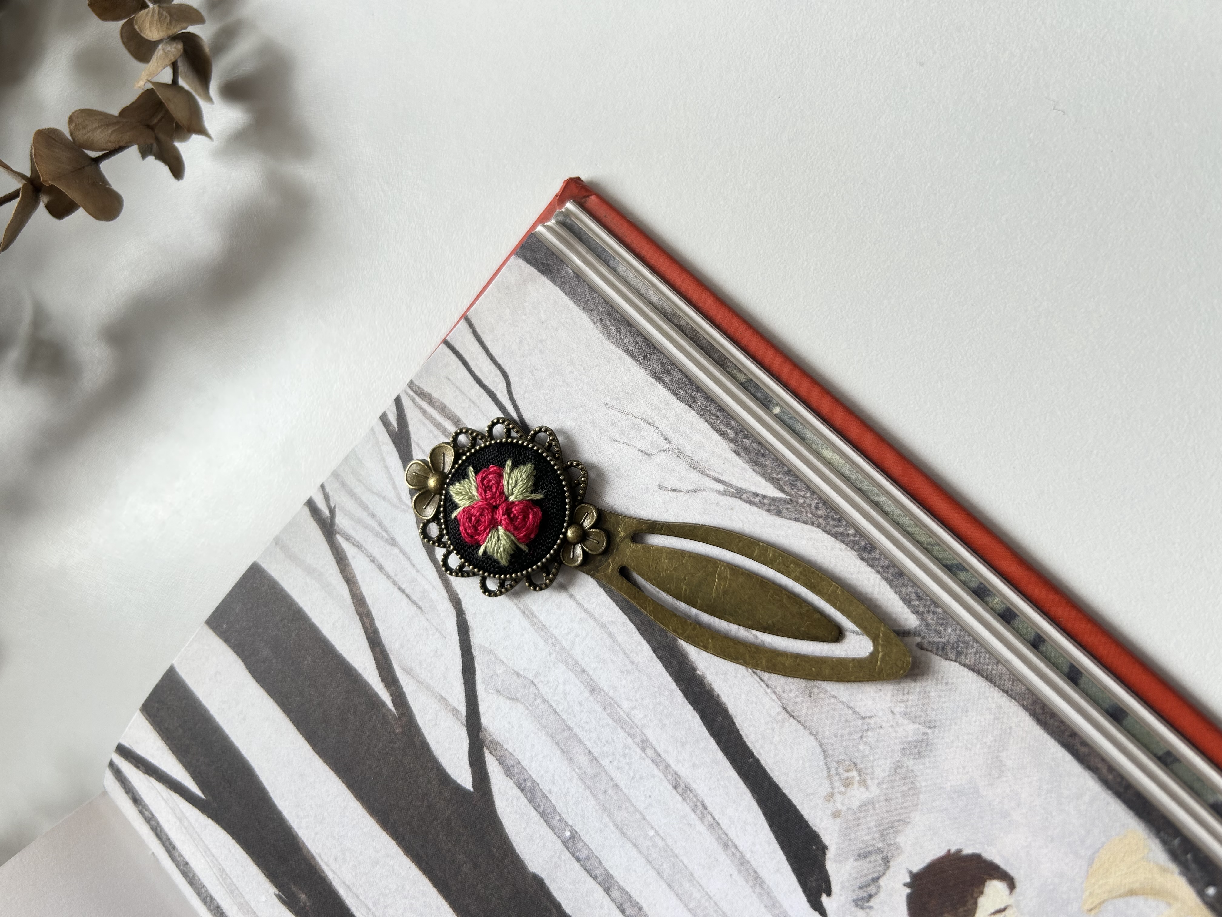 Oven wheel clip bookmark  view 3