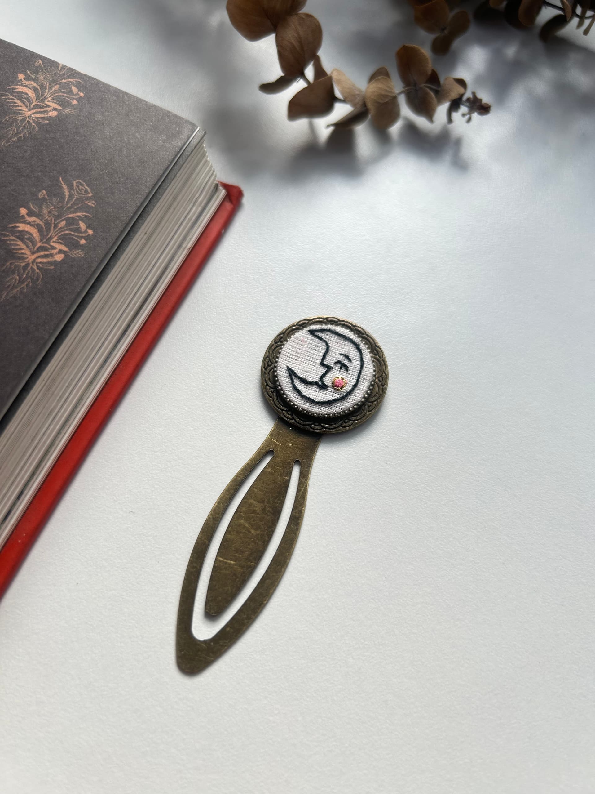 Moon bookmark  view 3