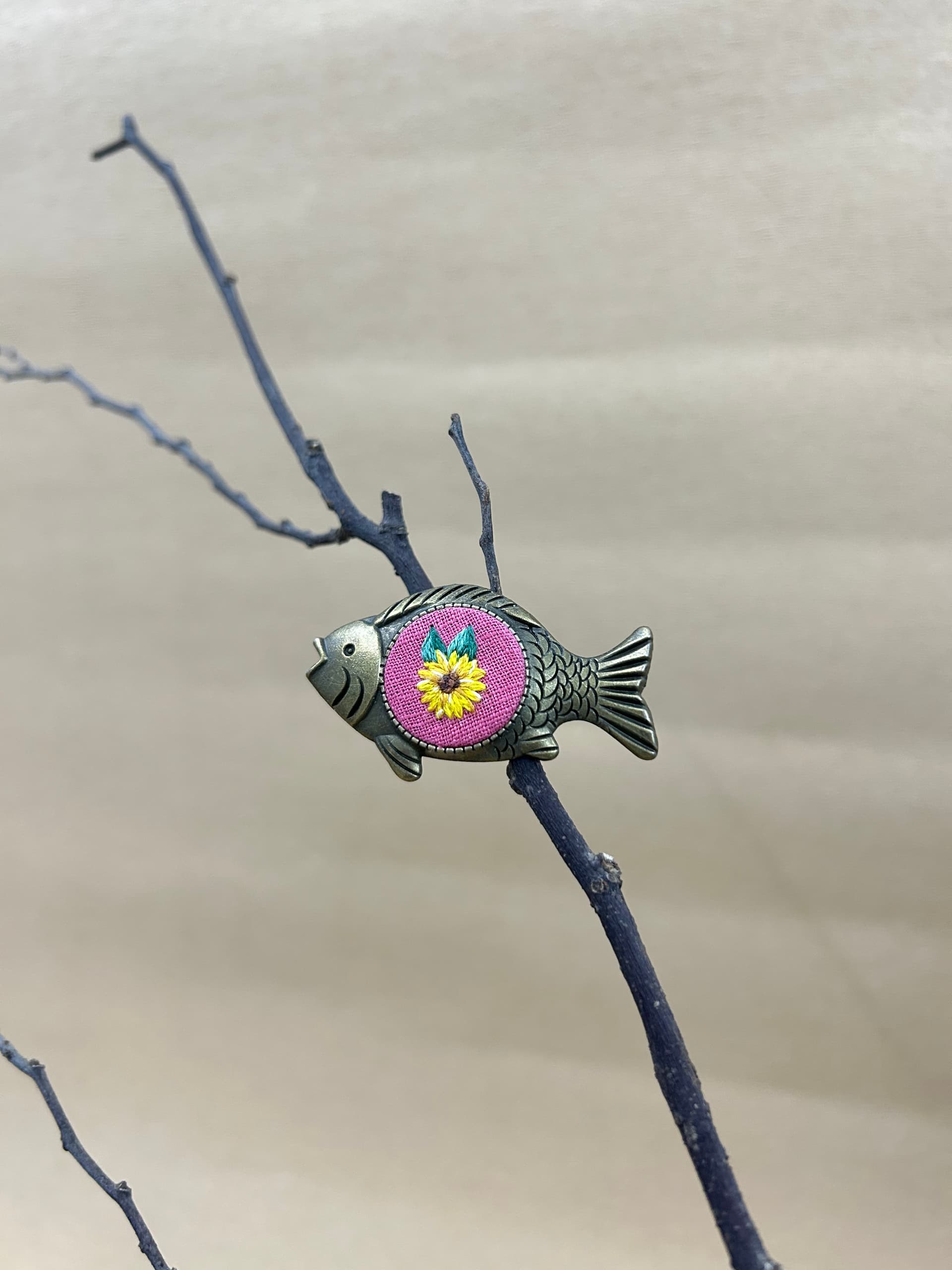 Sunflower brooch
