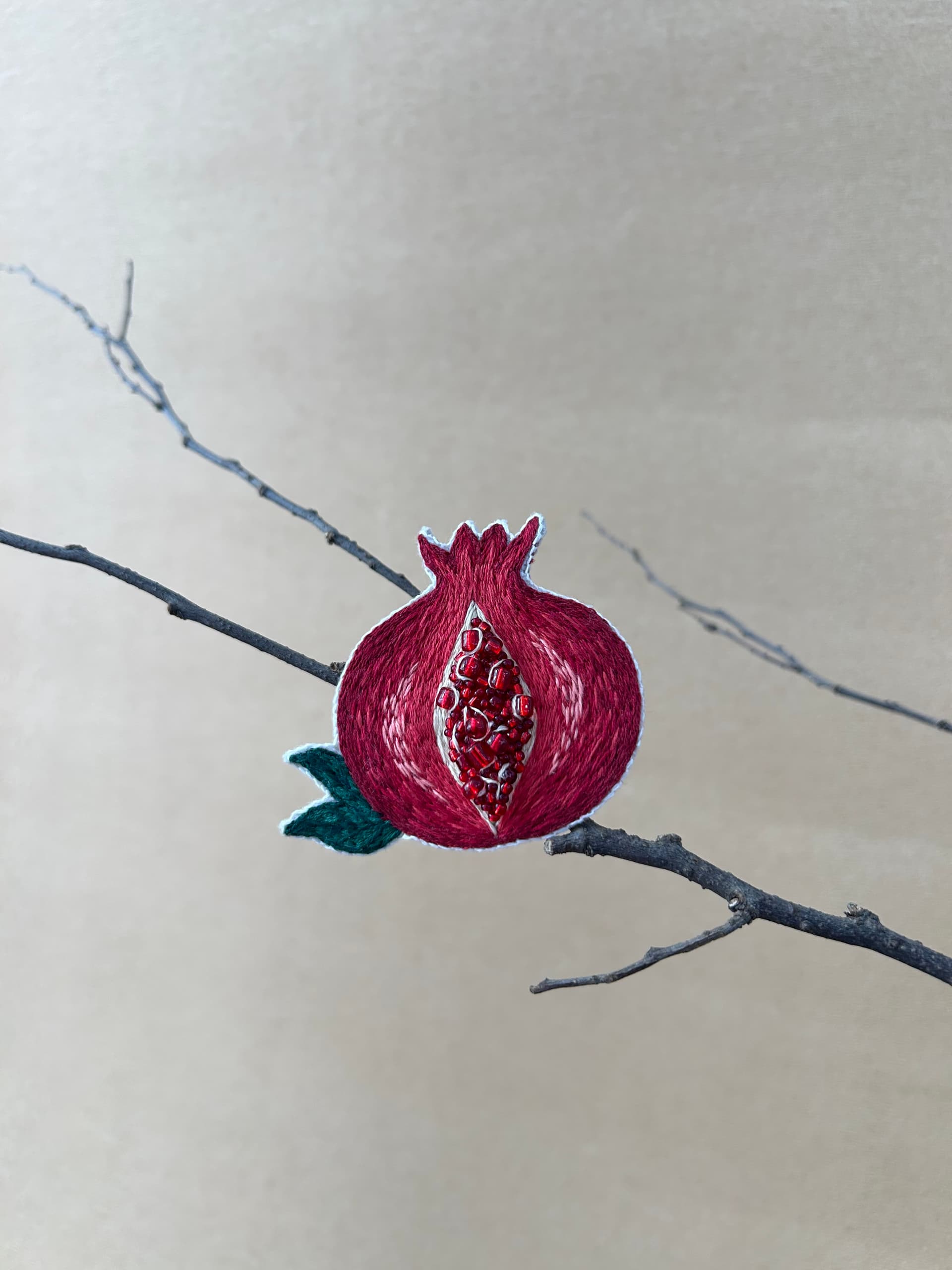 Anar brooch pin 