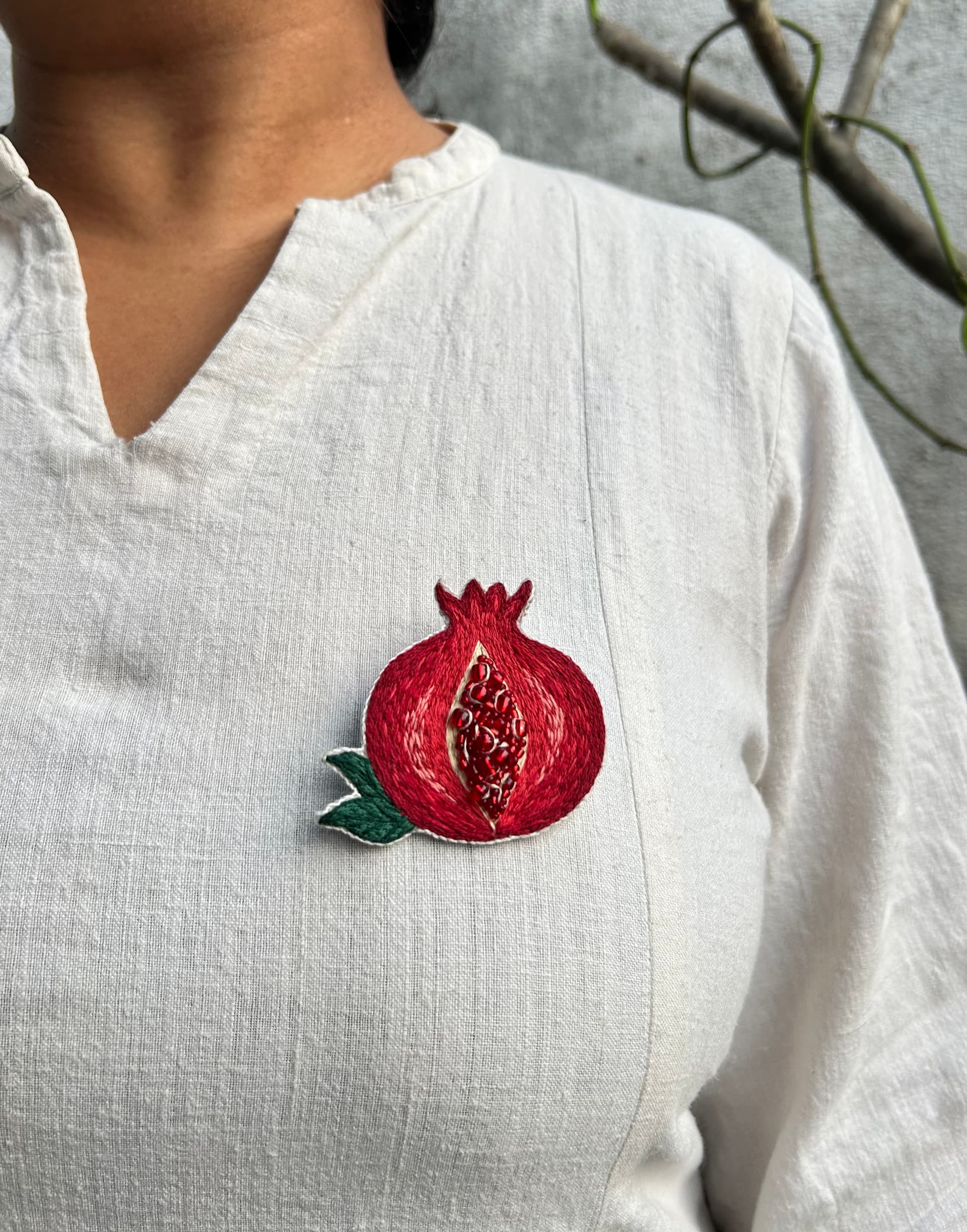Anar brooch pin  view 4